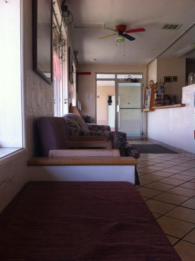 National 9 Inn Sand Canyon Cortez Bagian luar foto